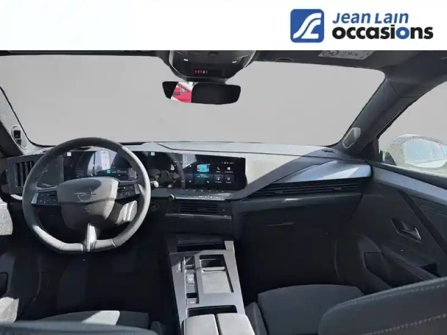 Opel Astra 1.2 turbo hybride 145 ch automatique — photo 18