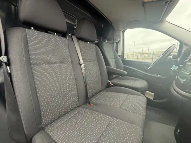 Mercedes Vito 114 cdi fourgon compact — photo 10