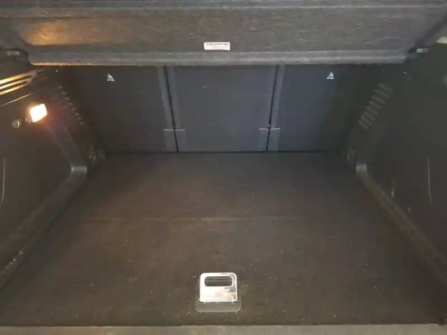 Citroën C5 Aircross hybride rechargeable 225 e-eat8 — photo 8