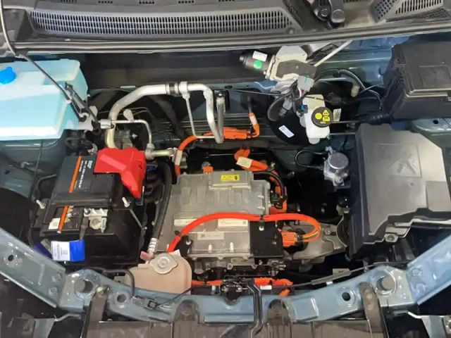 Dacia Spring electric 100 — photo 23