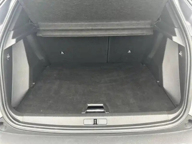Peugeot 2008 puretech 130 s&amp;s bvm6 — photo 6