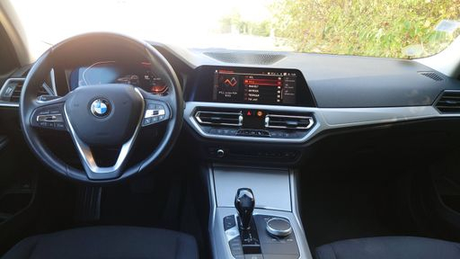 BMW Serie 3 Touring 2.0 320d 190 - Lounge – 2020 – 160000 km – Diesel – Boîte Automatique — photo 44