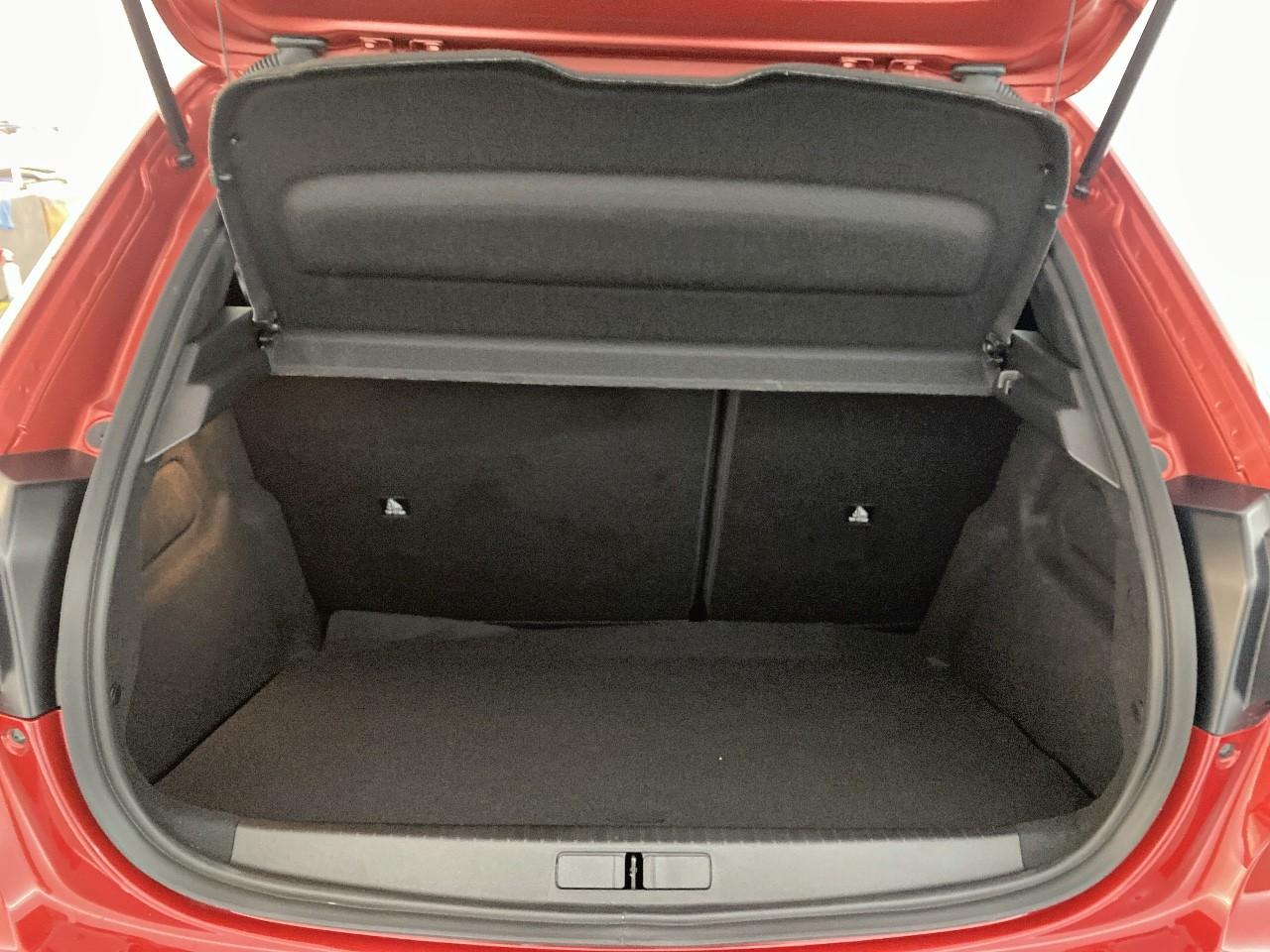 Peugeot 208 hybrid 145 ch e-dcs6 allure — photo 6