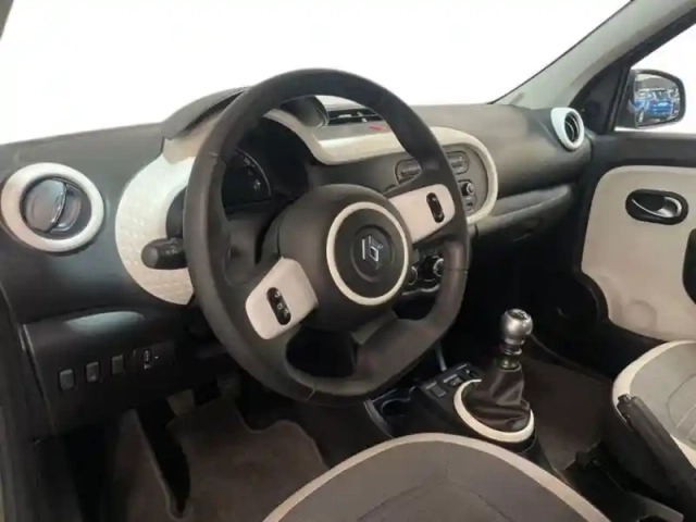 Renault Twingo iii 0.9 tce 90 energy zen — photo 9