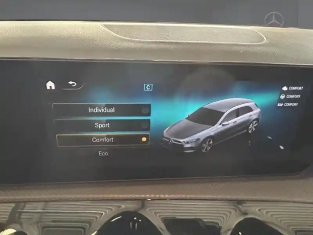 Mercedes Classe A 200 amg line — photo 16