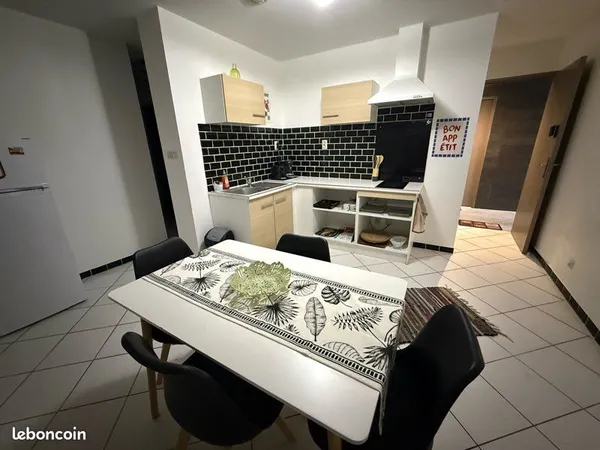 Mimizan - Appartement meublé avec terrasse et parking privé en bail mobilité