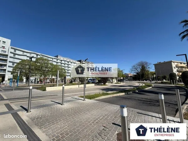 Bureaux, local commercial 232 m² CASTELNAU LE LEZ