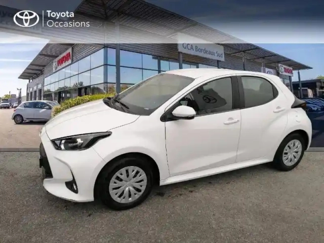 Toyota Yaris 70 vvt-i dynamic business 5p my21