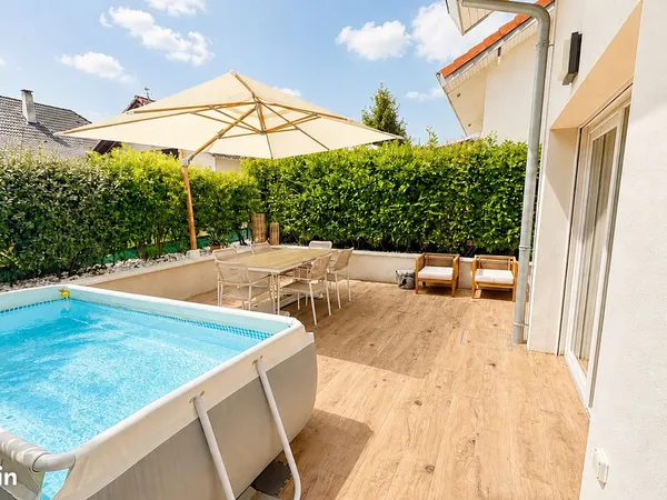 Maison Plein Sud + terrasse + garage + 3 places privatives à Poisy
