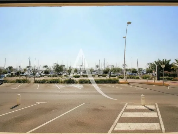 PALAVAS-LES-FLOTS - RIVE DROITE - T2 - 48 M2 - TRAVERSANT AVEC TERRASSE, PARKING PRIVÉ ET ACCÈS DIRE