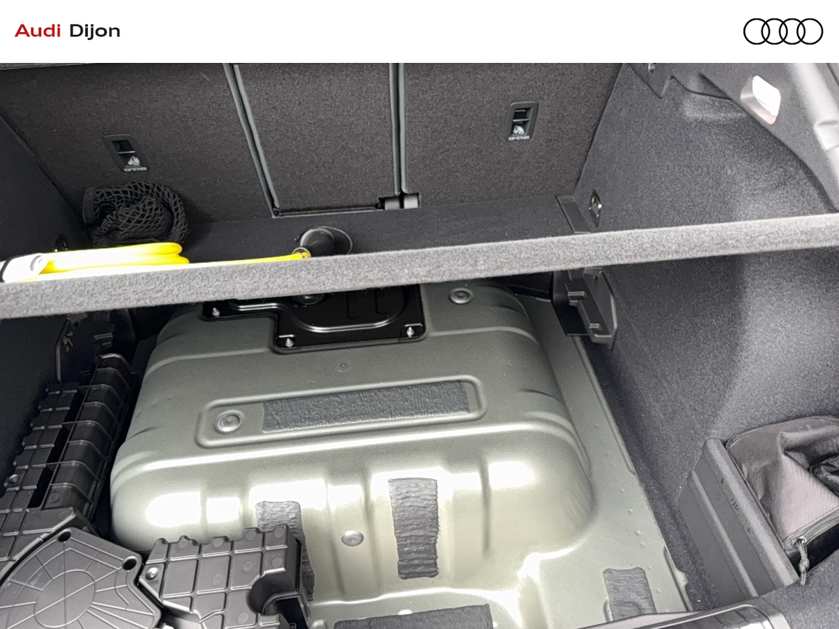Audi Q3 SB E HYBRID 272 CH S TRONIC 6 — photo 18