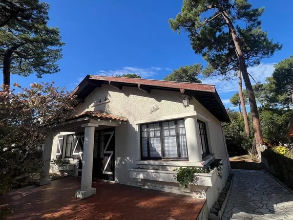 Emplacement idéal pour cette maison au coeur des Abatilles