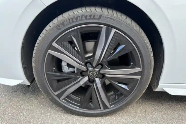 Peugeot 308 hybrid 145 e-dcs6 — photo 89