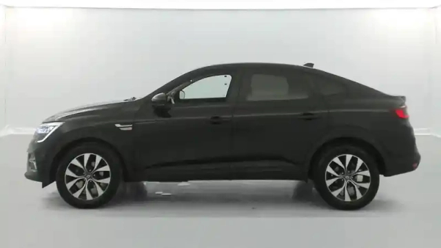 Renault Arkana tce 140 edc fap — photo 11