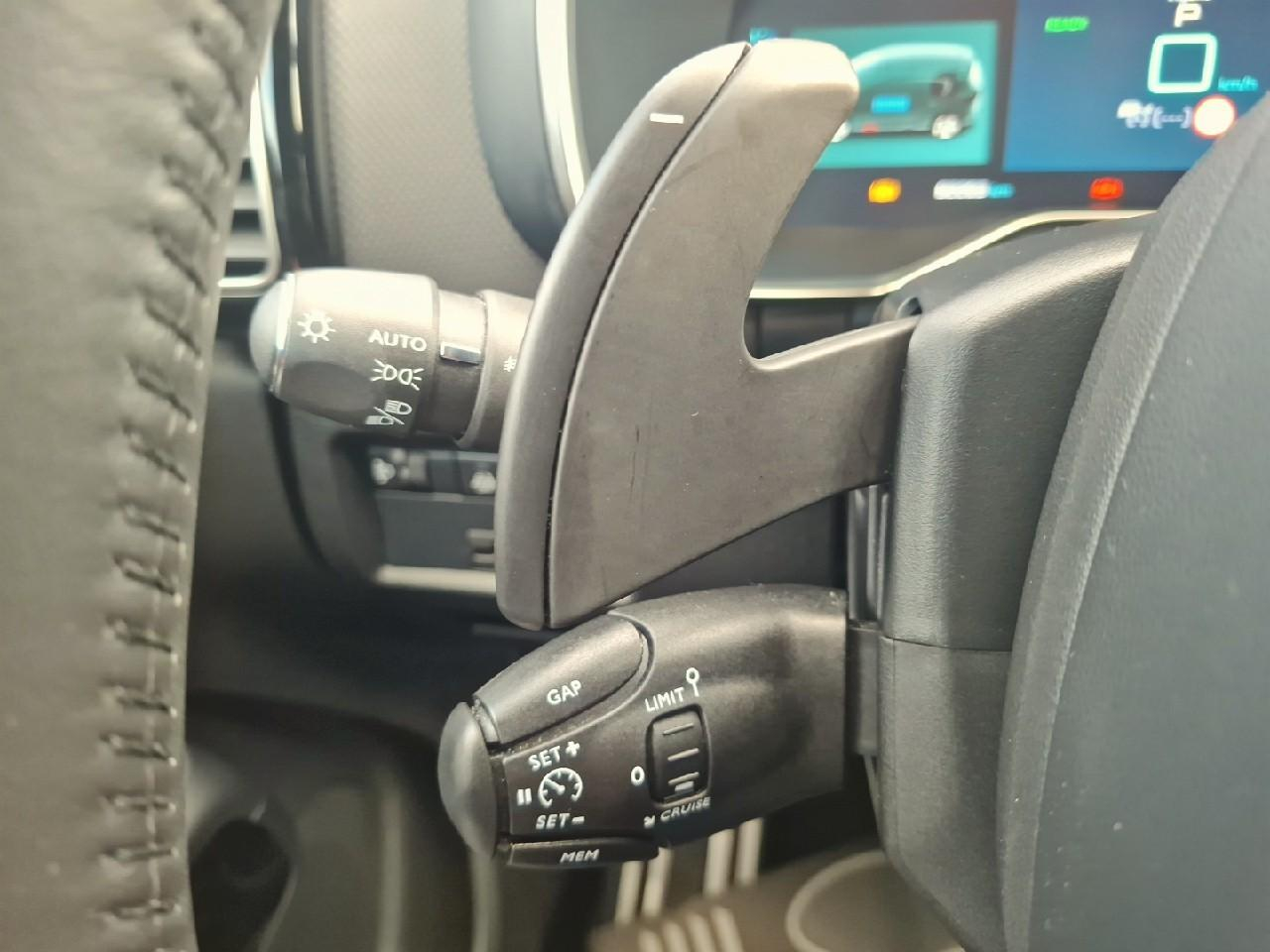 Citroën C5 Aircross hybrid rechargeable 180ch shine e-eat8 — photo 16