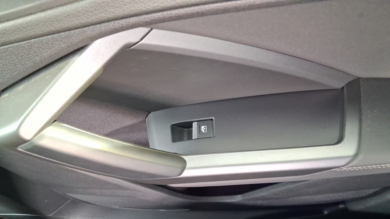 Audi Q3 35 TDI 150 ch Quattro — photo 24