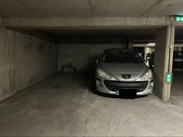 Parking 10 m²