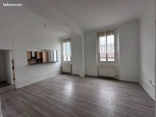 Apt F4 de 100 m2 très lumineux