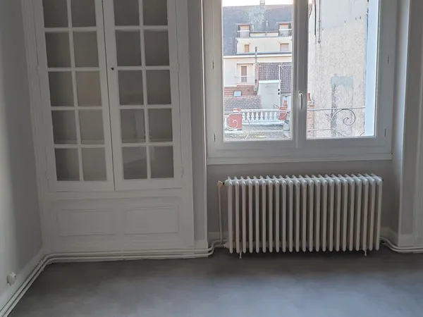 Grand F3 rue André MESSAGER
