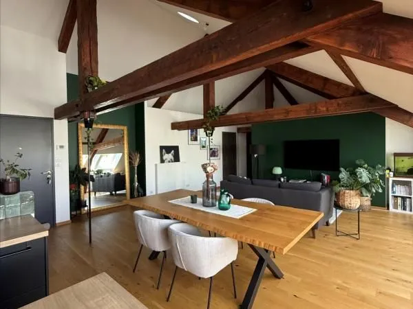 Loft 4 pièces 140 m²