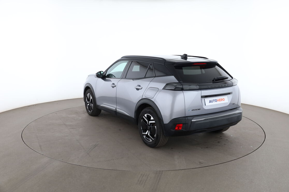 Peugeot 2008 Electrique GT 54 kWh — photo 3