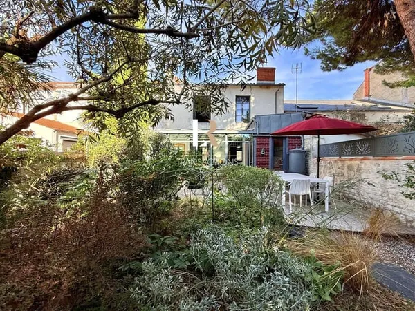 Maison 7 pièces 174 m²