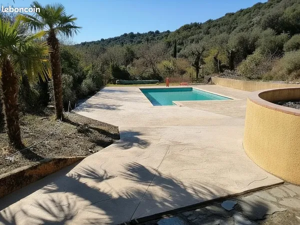 Maison 10 pièces 179 m²