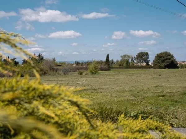 Terrain 635 m²