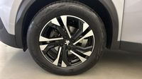 Peugeot 2008 1.2 PureTech 130ch S&S Allure — photo 20