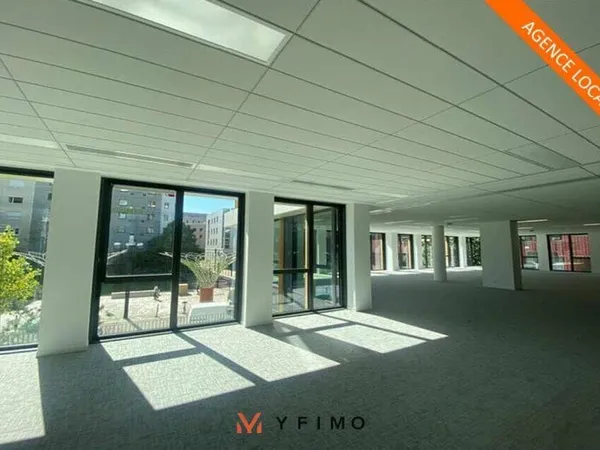 Bureaux 2552 m²