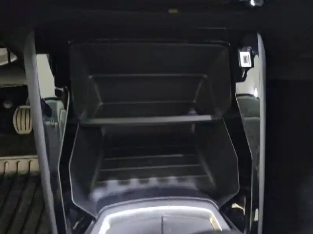 Peugeot 208 puretech 100 s&amp;s bvm6 — photo 28