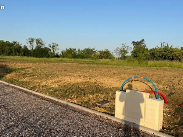 Terrains à bâtir viabilisés hors lotissement Trieux 630m2