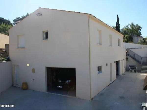 🏡 poulx - propriété env. 215 m² - piscine - 3 espaces indépendants - 465 000