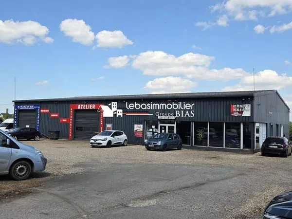 Local commercial 600 m²