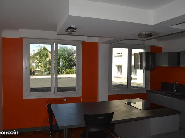 Grand T2 de 55 m² - Garage fermé - Quartier Sainte-Thérèse - Proche gare