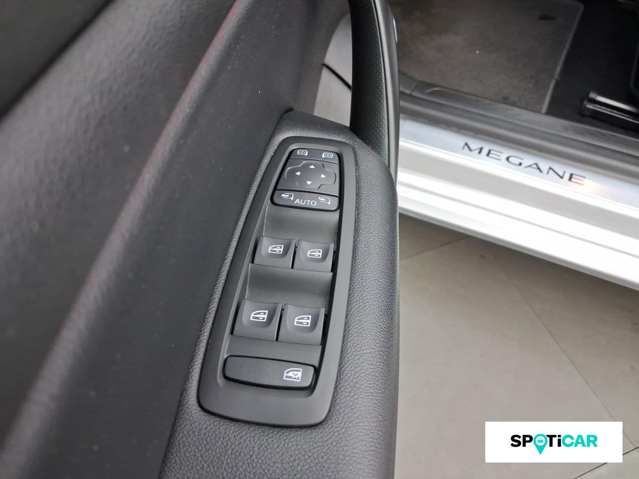 Renault Megane 1.3 tce 140ch fap intens edc — photo 20