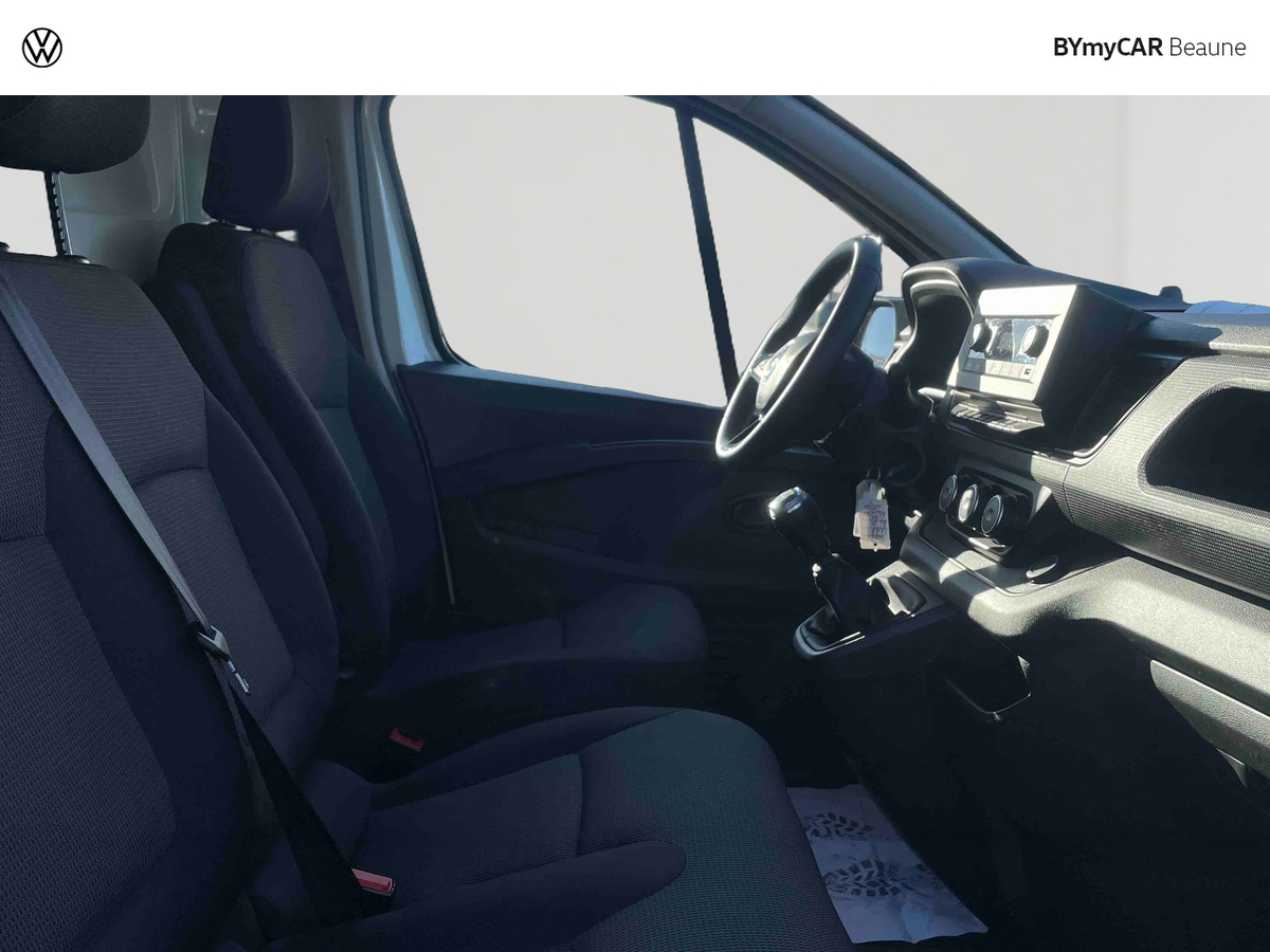 Renault TRAFIC FGN L1H1 2800 KG BLUE DCI 110 — photo 12