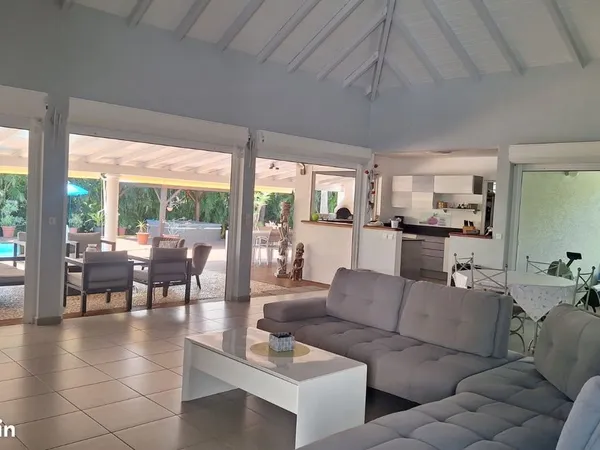 Maison 7 pièces 177 m2