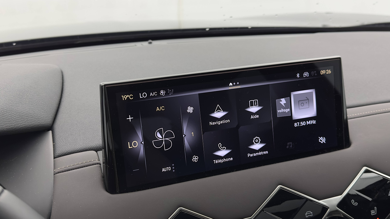 DS 3 Hybride 136 e-DCT6 — photo 39
