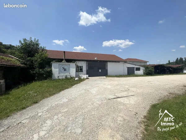 Entrepôt 65 m² Bourgoin-Jallieu
