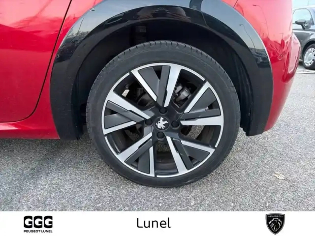 Peugeot 208 puretech 100 s&amp;s bvm6 — photo 11