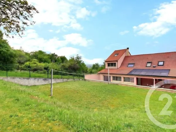 Maison 11 pièces 240 m²