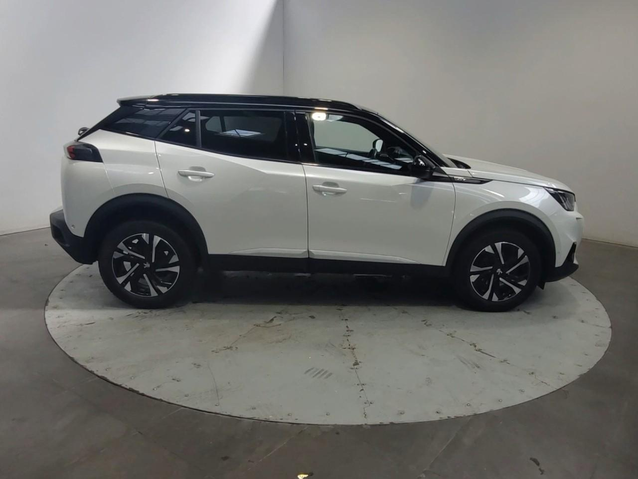 Peugeot 2008 puretech 130 s&s eat8 gt — photo 6