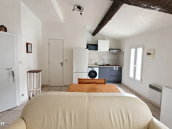 Studio de 30m2 au centre de Poussan