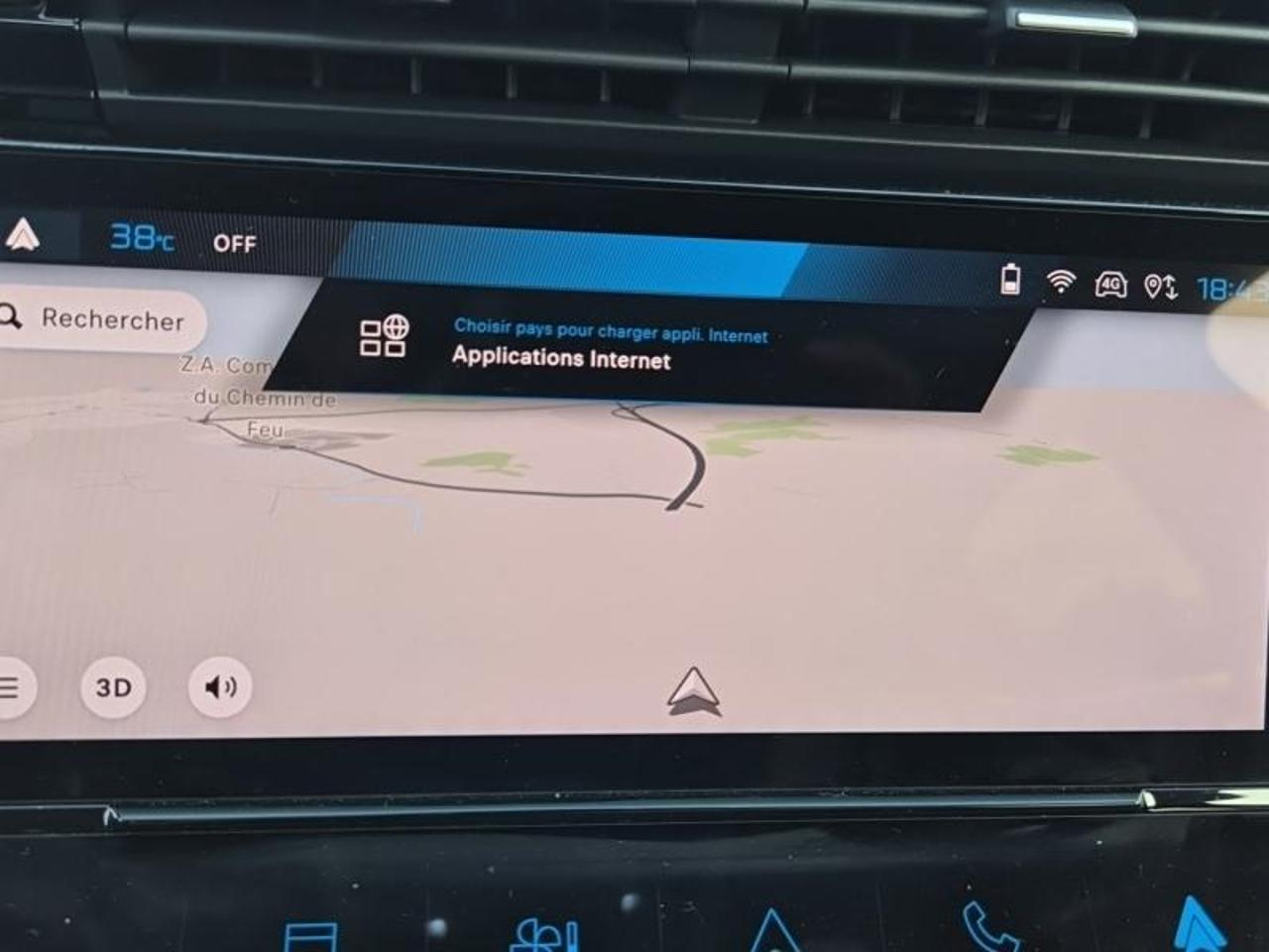 Peugeot 408 phev 225ch allure pack e-eat8 — photo 14