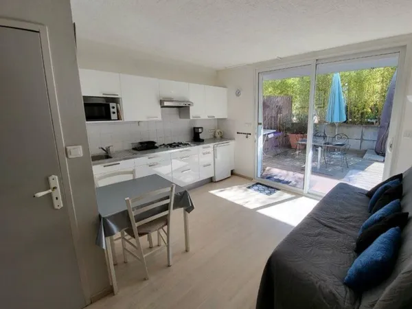 Appartement avec jardinet