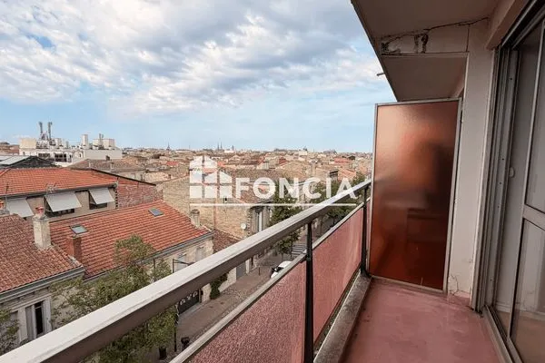 Studio 1 pièce 25 m²