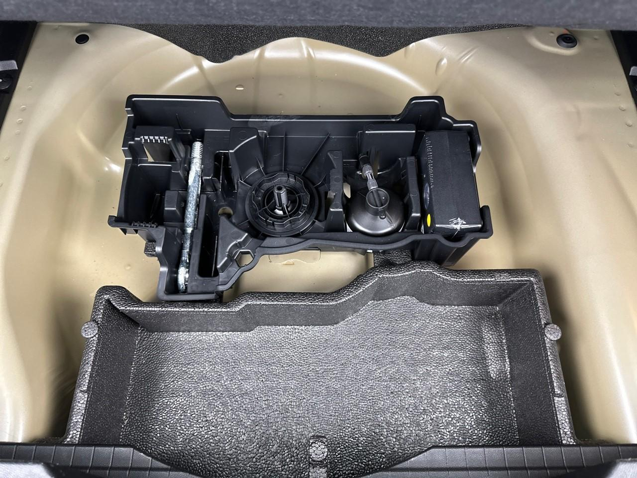 Peugeot 2008 hybrid 145 e-dcs6 style — photo 30