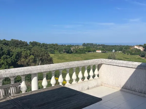 T4 vide Talasani haut-de-maison