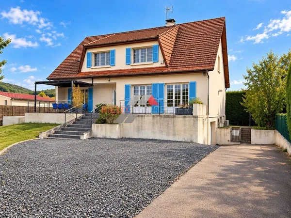 Maison 8 pièces 180 m²